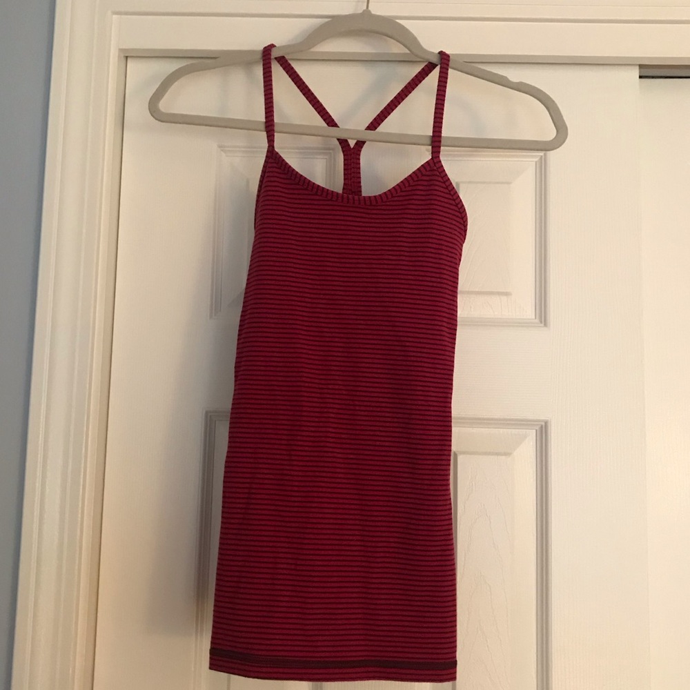 LULULEMON power Y top - Picture 2 of 3